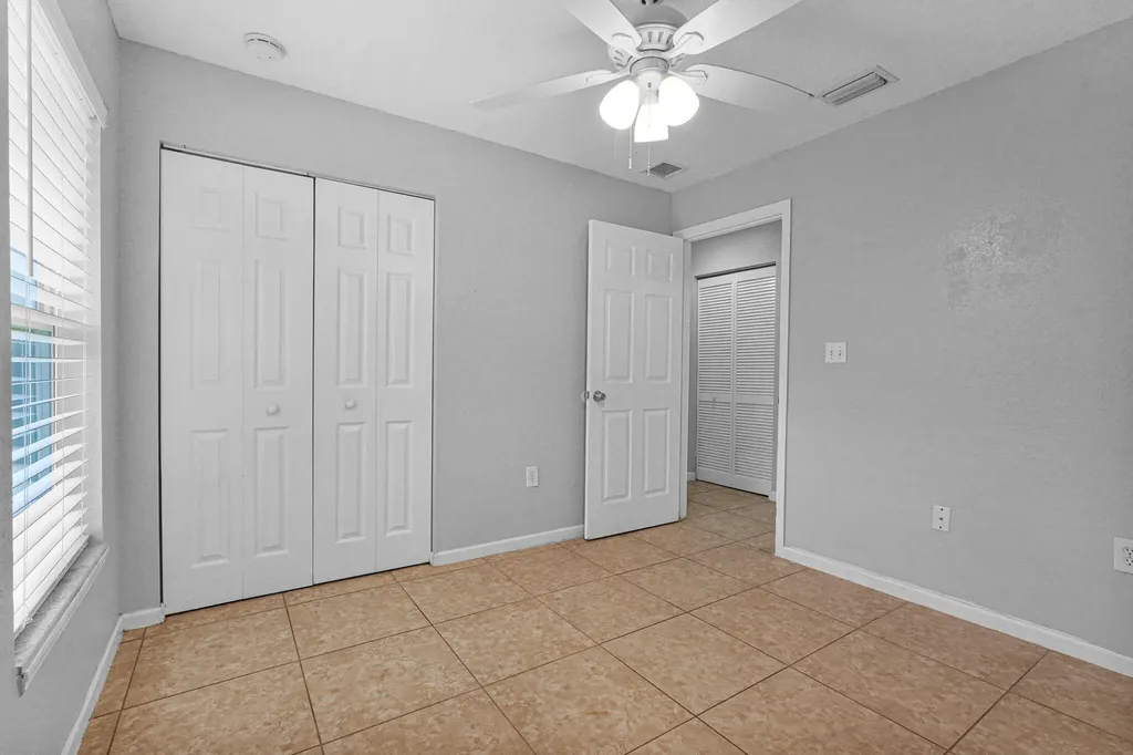520 N Southridge Road N Delray Beach FL 33444