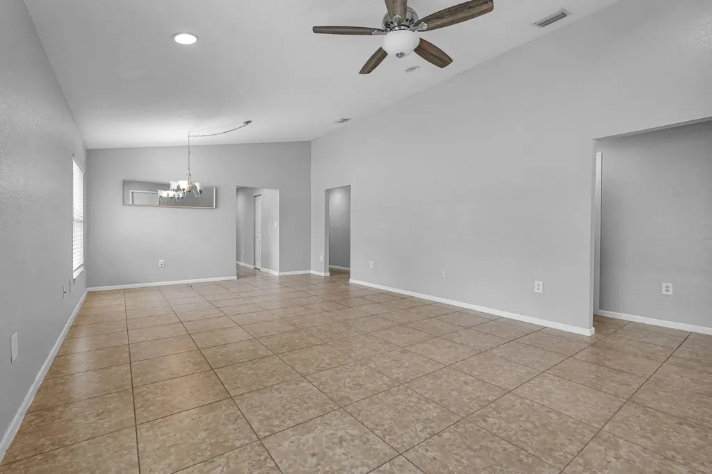 520 N Southridge Road N Delray Beach FL 33444