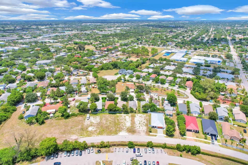 520 N Southridge Road N Delray Beach FL 33444