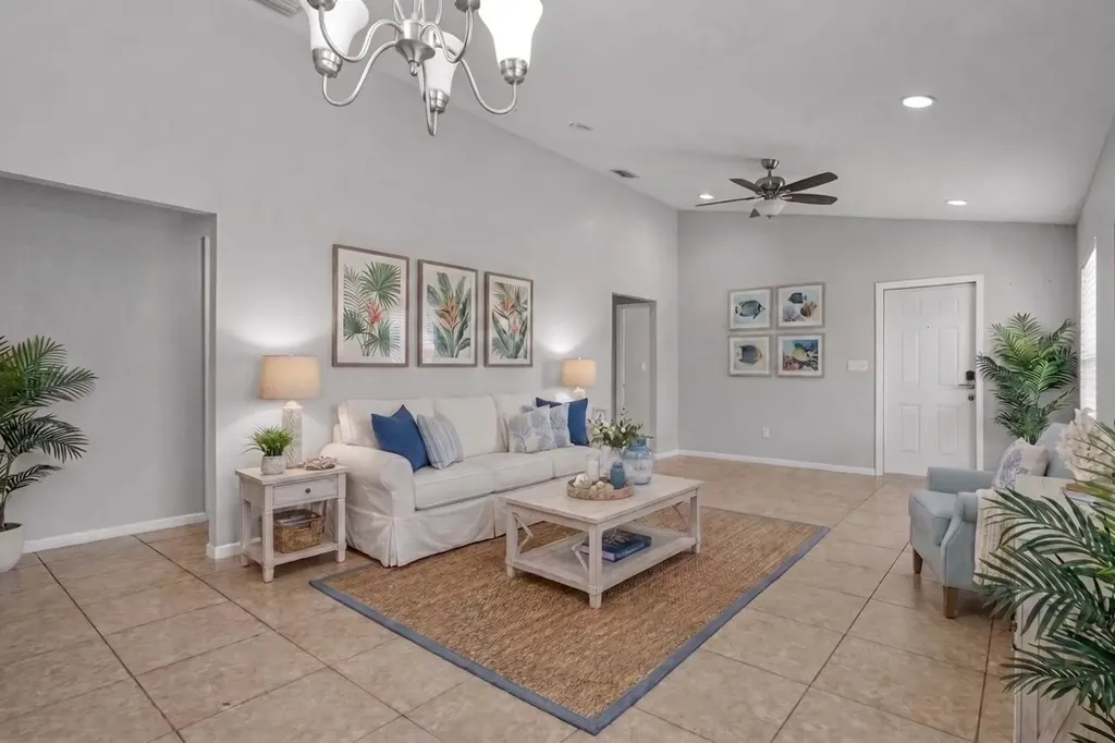 520 N Southridge Road N Delray Beach FL 33444