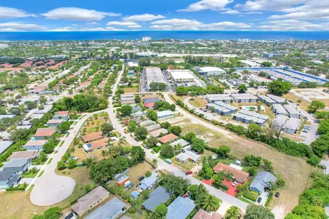 520 N Southridge Road N Delray Beach FL 33444