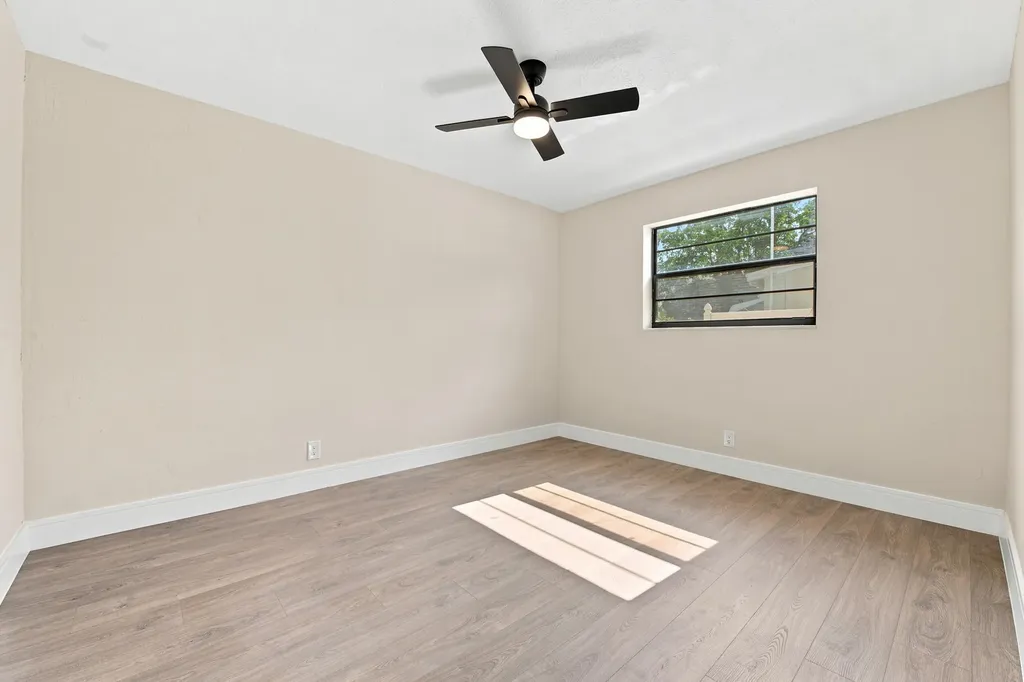 6115 SW 3rd Street Margate FL 33068