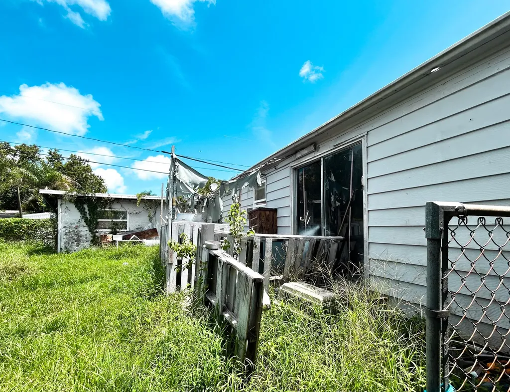 5106 Deanna Lane Fort Pierce FL 34946