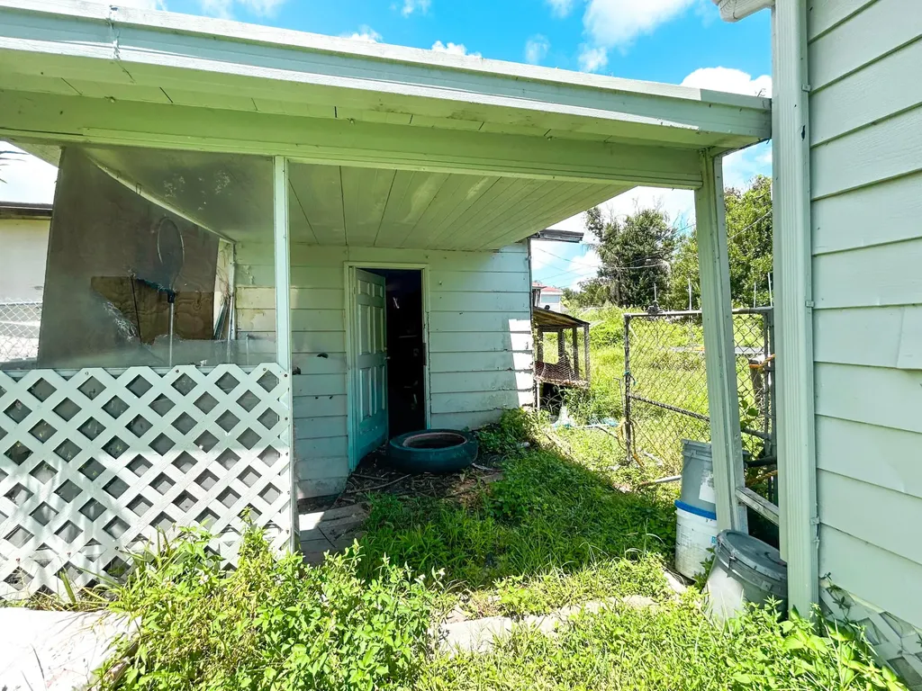 5106 Deanna Lane Fort Pierce FL 34946