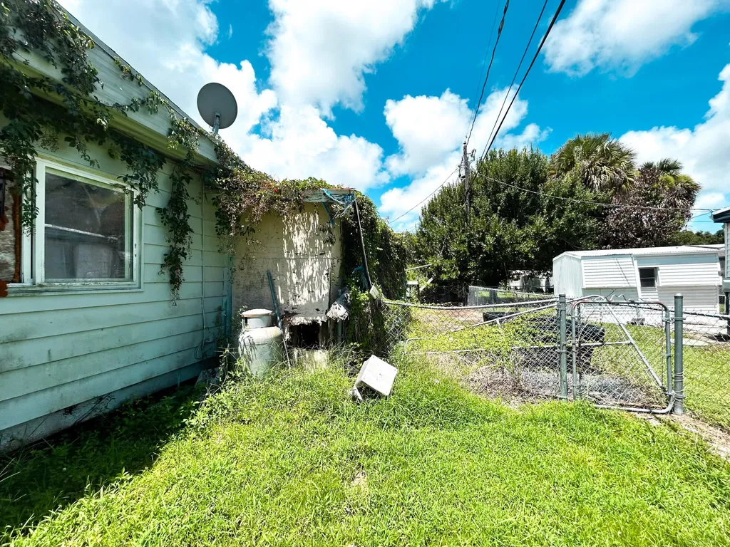 5106 Deanna Lane Fort Pierce FL 34946