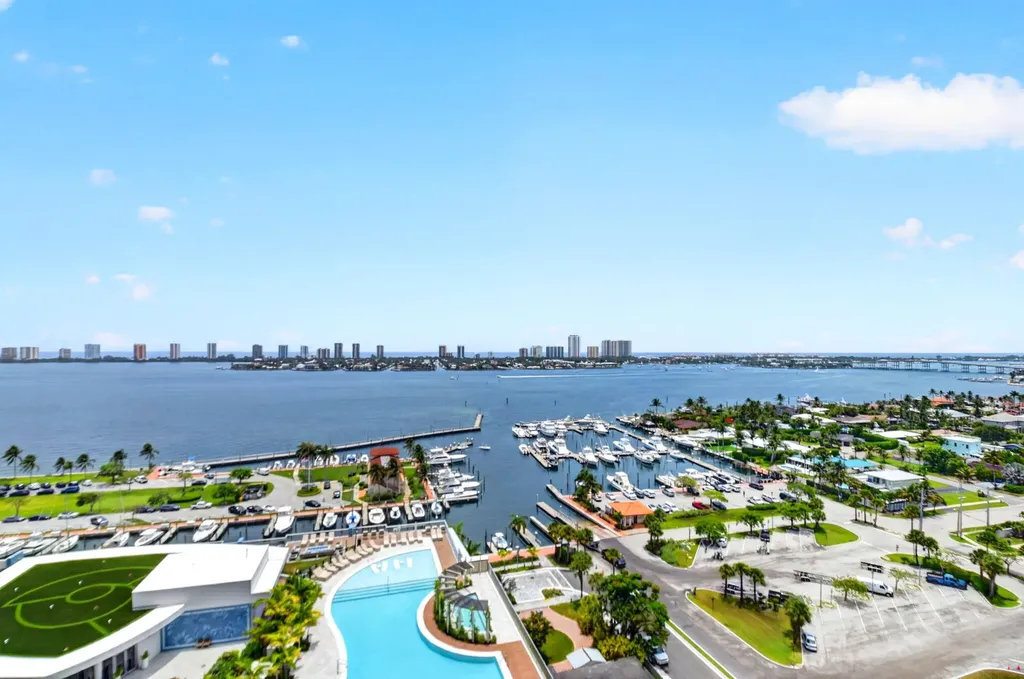 220 Lake Shore Drive Lake Park FL 33403