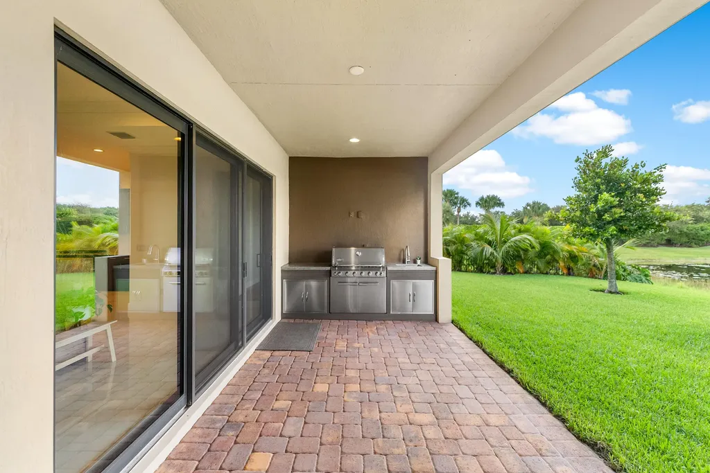11120 NW 82nd Place Parkland FL 33076