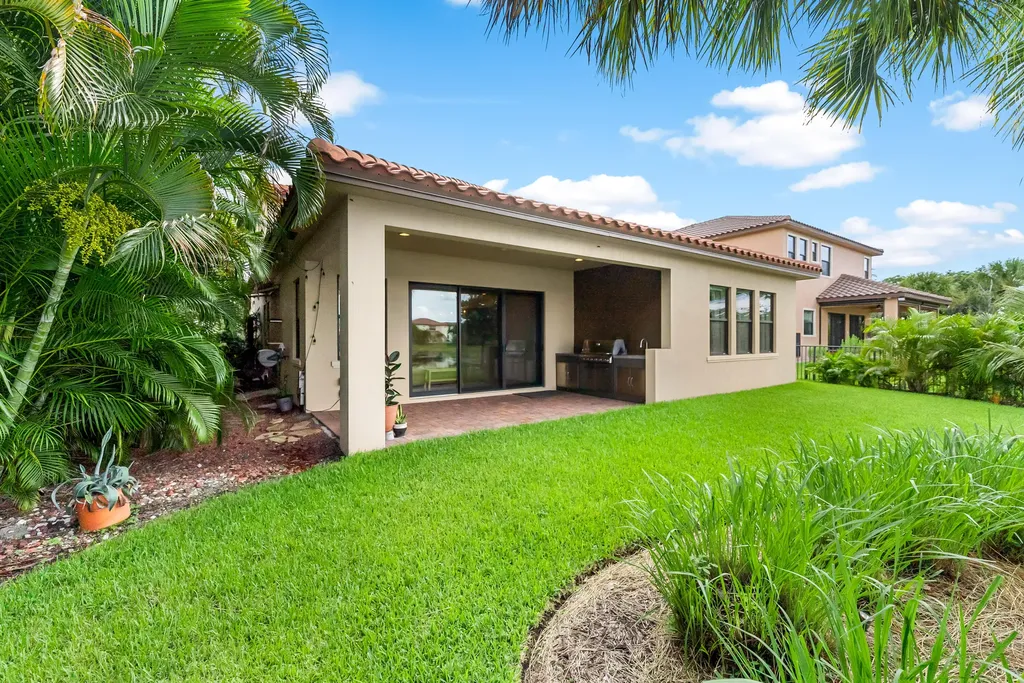 11120 NW 82nd Place Parkland FL 33076