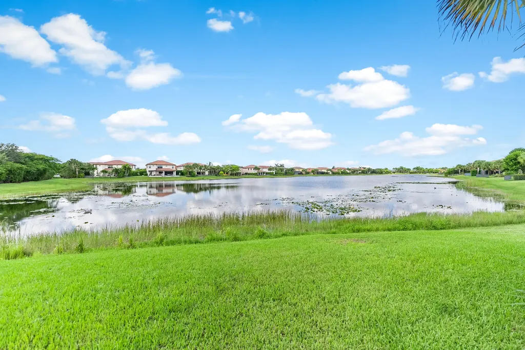 11120 NW 82nd Place Parkland FL 33076