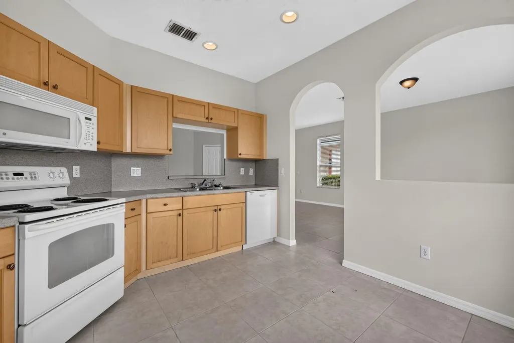 9810 SW Eastbrook Circle Port St Lucie FL 34987
