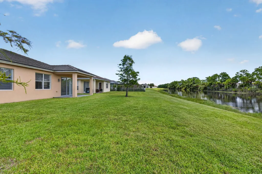 9810 SW Eastbrook Circle Port St Lucie FL 34987