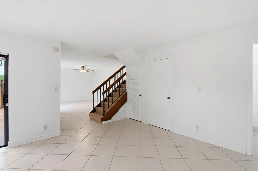 2625 SE 5th Circle Boynton Beach FL 33435