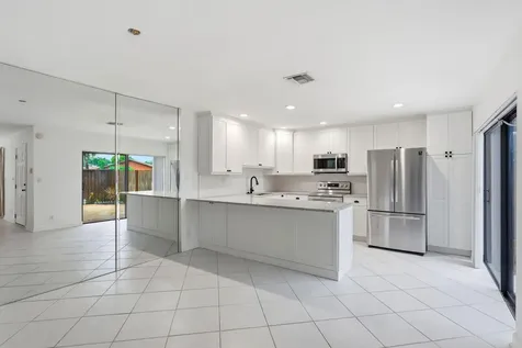 2625 SE 5th Circle Boynton Beach FL 33435