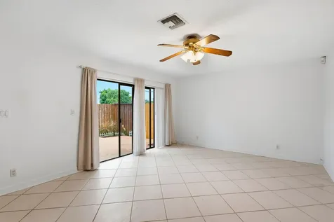 2625 SE 5th Circle Boynton Beach FL 33435