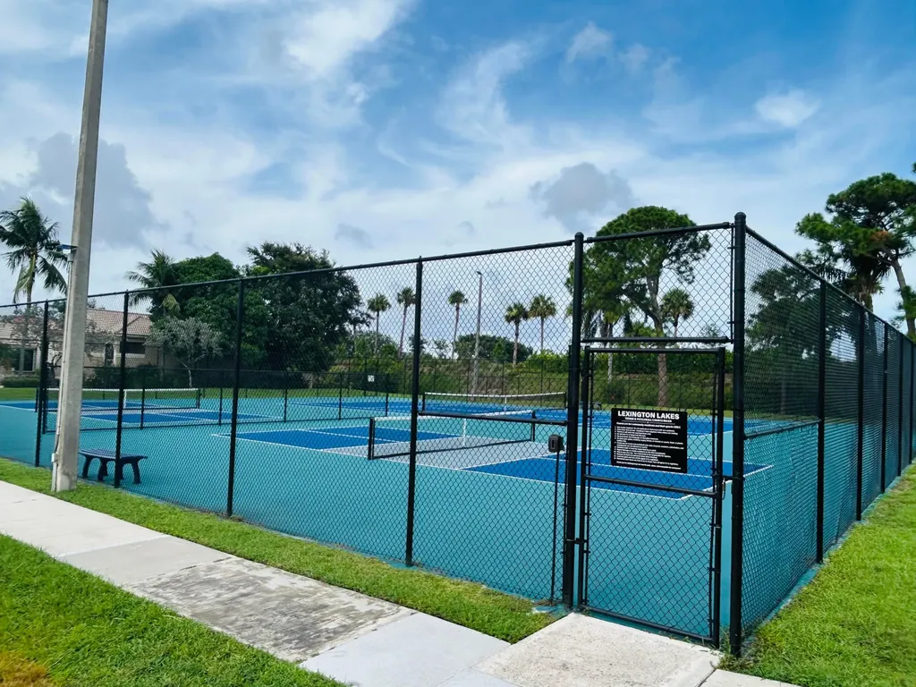 10430 Lexington Circle S Boynton Beach FL 33436