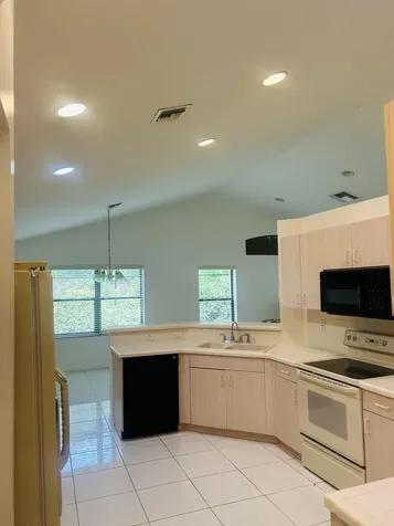 10430 Lexington Circle S Boynton Beach FL 33436