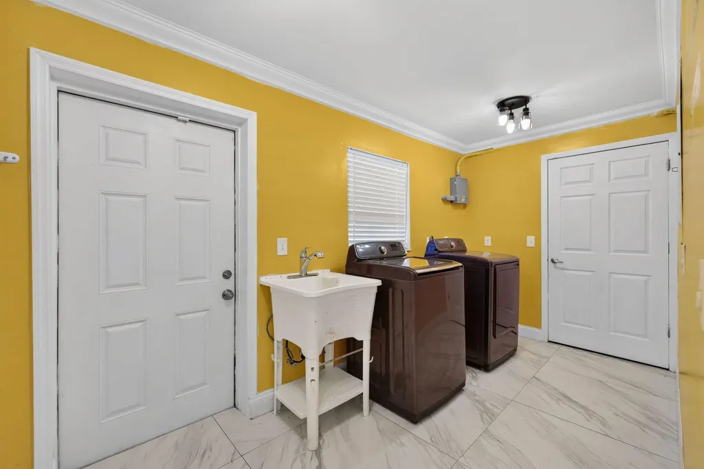 2101 SE Bisbee Street Port St Lucie FL 34952