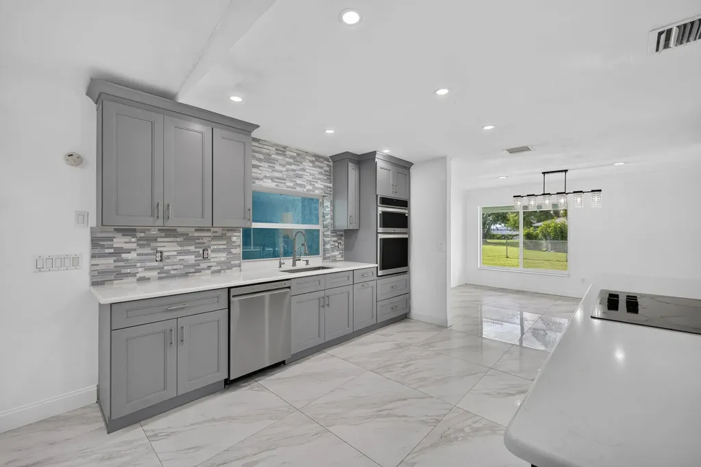 2101 SE Bisbee Street Port St Lucie FL 34952