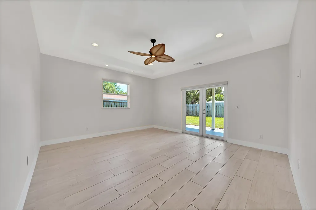 2388 E Edgewater Drive Palm Beach Gardens FL 33410