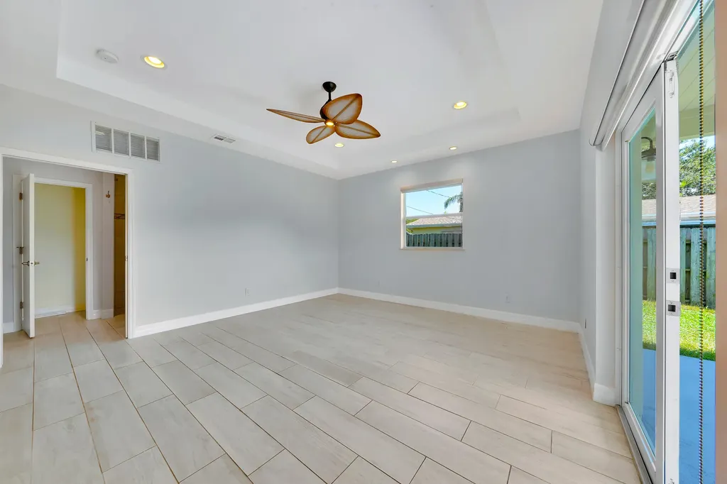 2388 E Edgewater Drive Palm Beach Gardens FL 33410