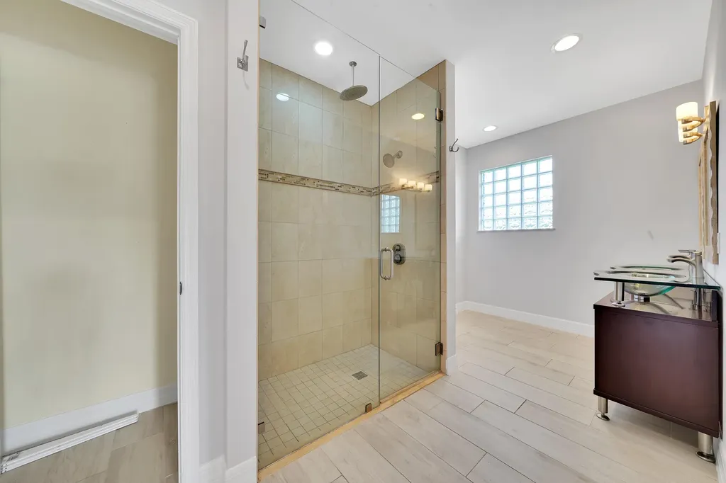 2388 E Edgewater Drive Palm Beach Gardens FL 33410