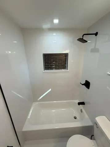 1282 NW 35th Street Miami FL 33142