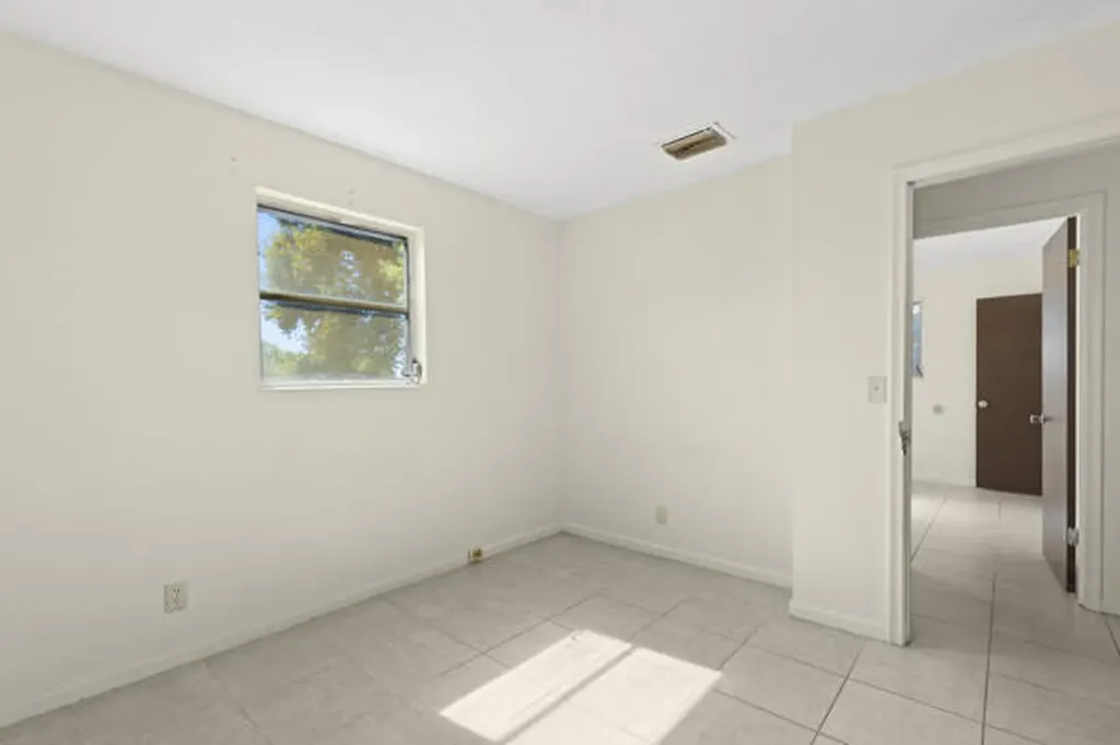 110 SW 12th Avenue South Bay FL 33493