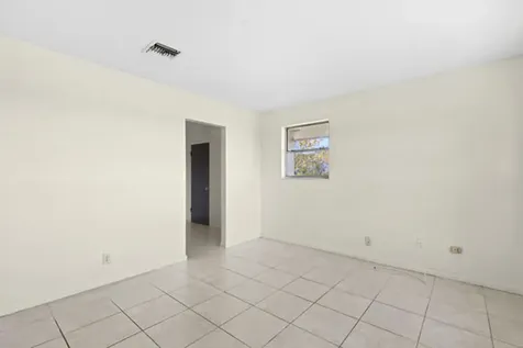 110 SW 12th Avenue South Bay FL 33493
