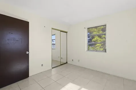 110 SW 12th Avenue South Bay FL 33493