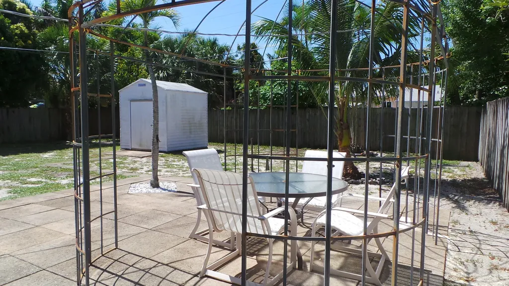 370 Orange Way West Palm Beach FL 33405