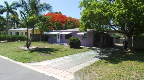 370 Orange Way West Palm Beach FL 33405
