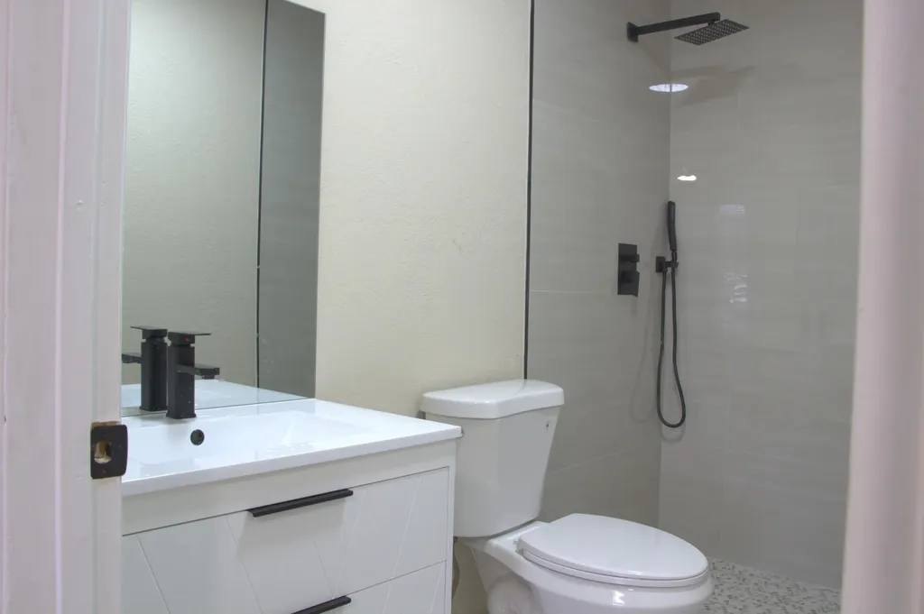 1724 NW 152nd Terrace Miami Gardens FL 33054