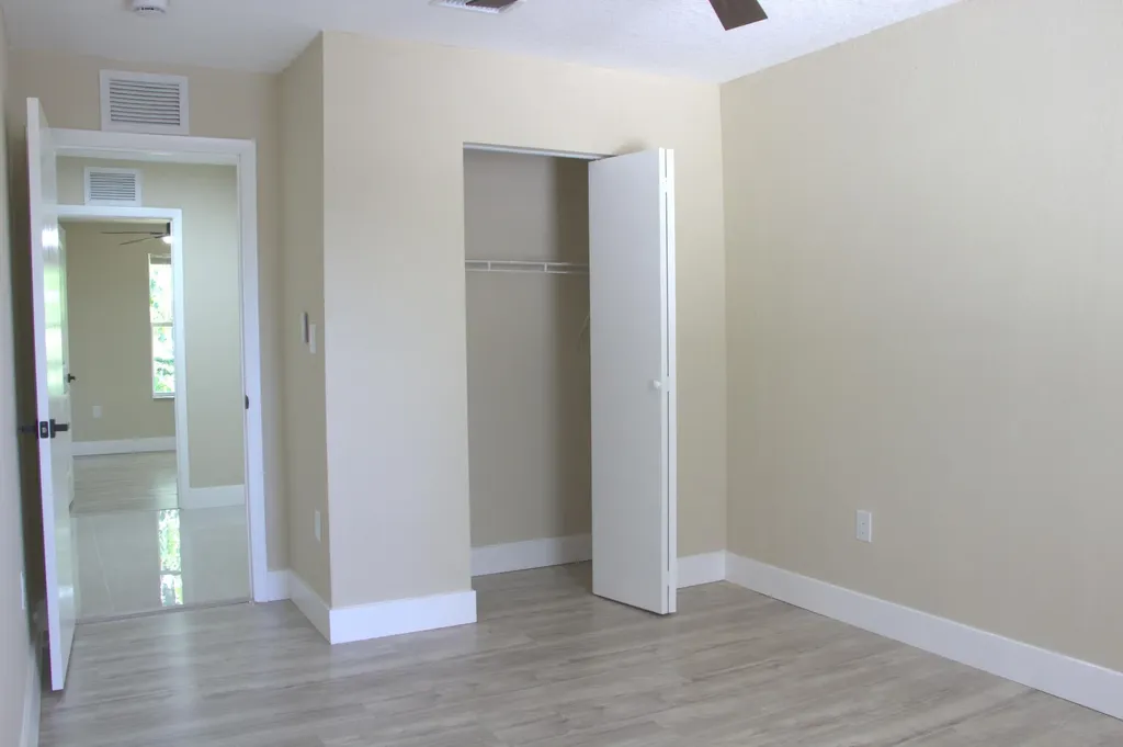 1724 NW 152nd Terrace Miami Gardens FL 33054