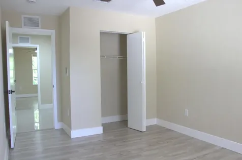 1724 NW 152nd Terrace Miami Gardens FL 33054