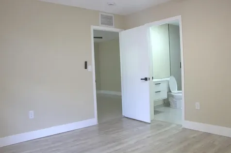 1724 NW 152nd Terrace Miami Gardens FL 33054