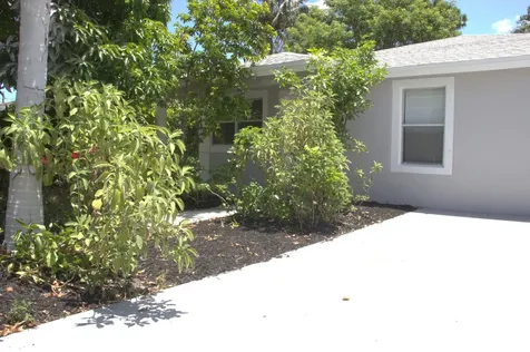 1724 NW 152nd Terrace Miami Gardens FL 33054
