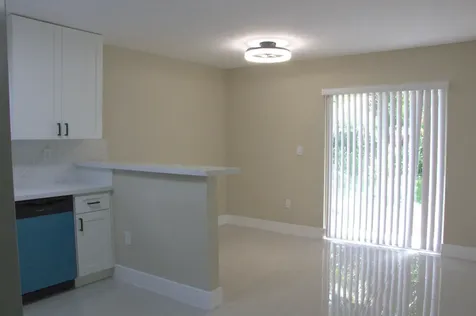 1724 NW 152nd Terrace Miami Gardens FL 33054