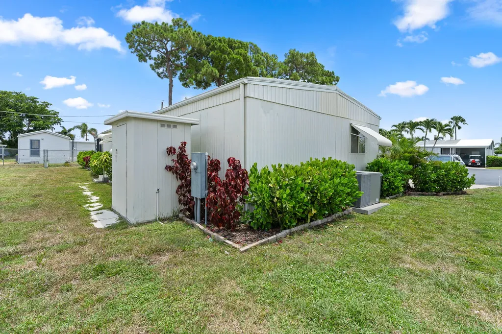17007 Grand Terre Bay Drive Boynton Beach FL 33436