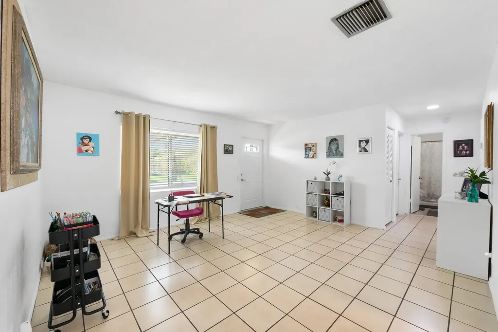7000 NW 95th Terrace Tamarac FL 33321
