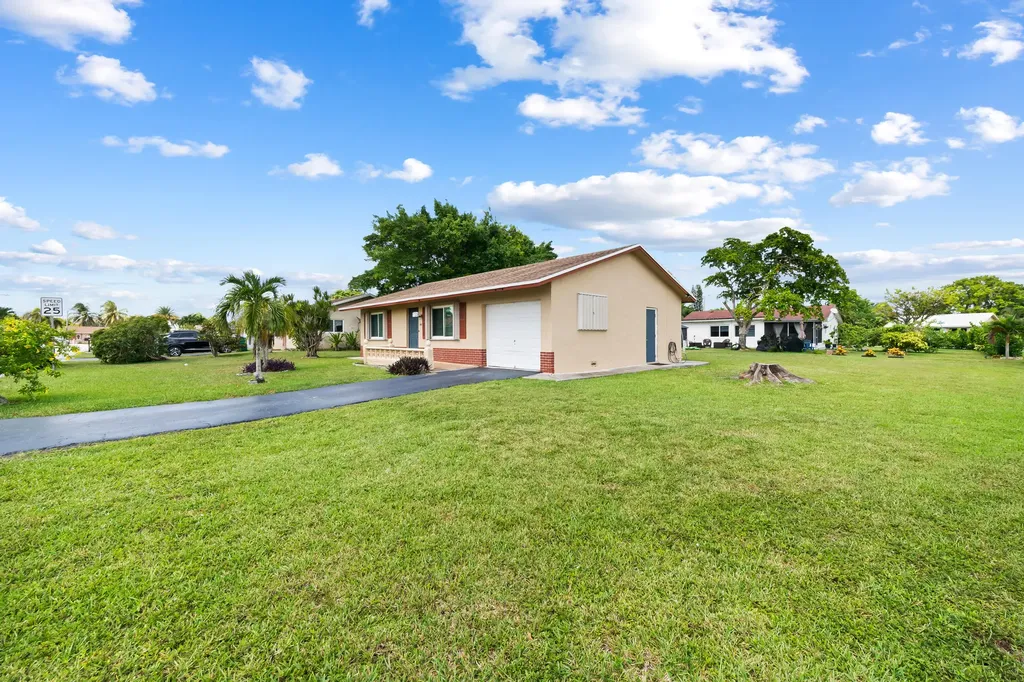 7000 NW 95th Terrace Tamarac FL 33321
