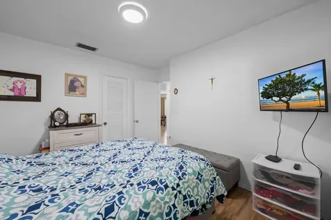 7000 NW 95th Terrace Tamarac FL 33321