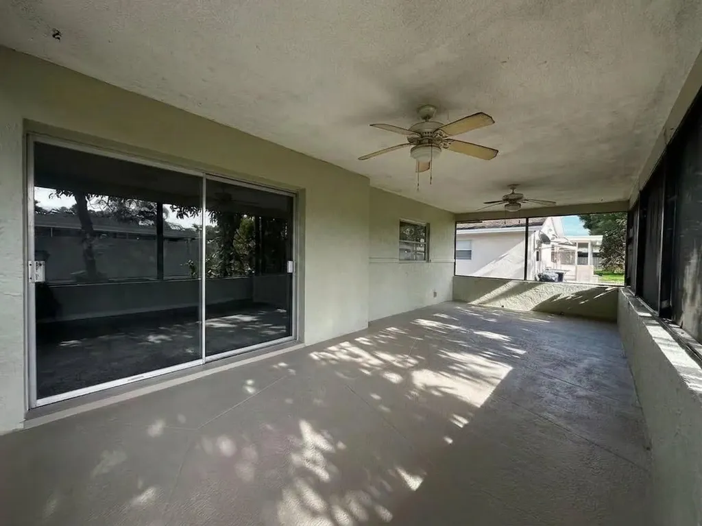 8211 NW 91st Avenue Tamarac FL 33321