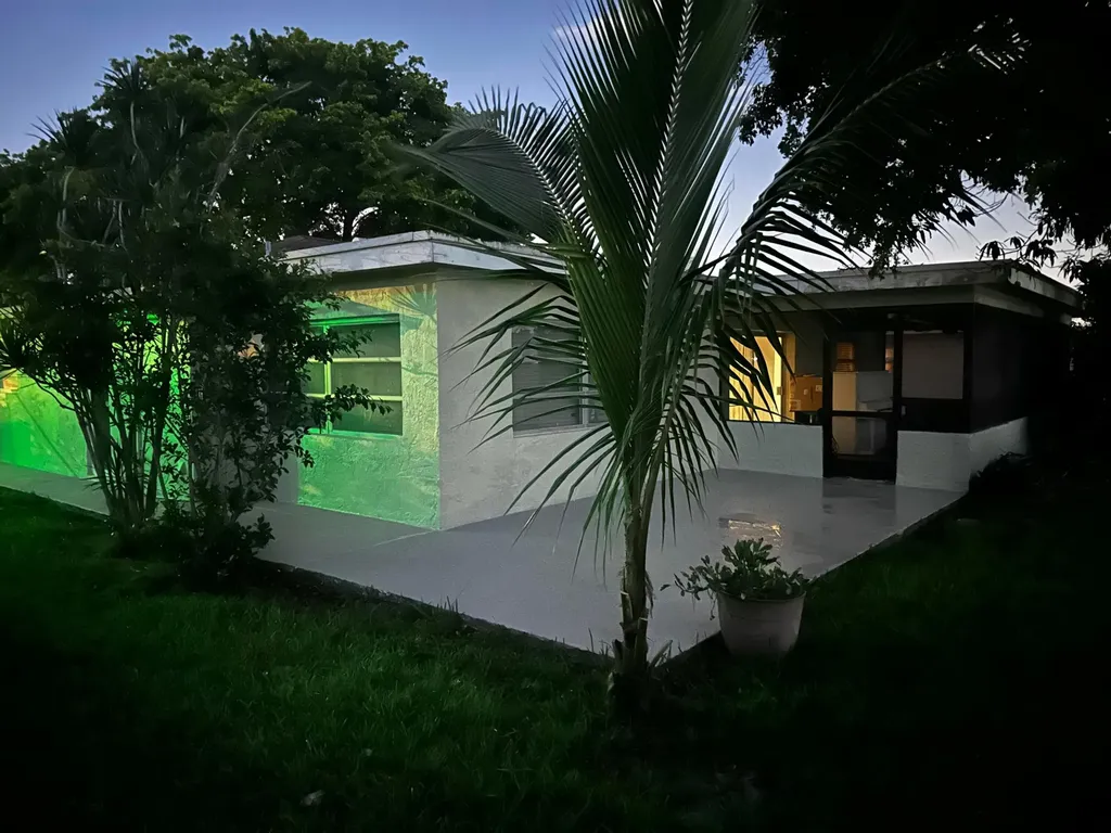 8211 NW 91st Avenue Tamarac FL 33321