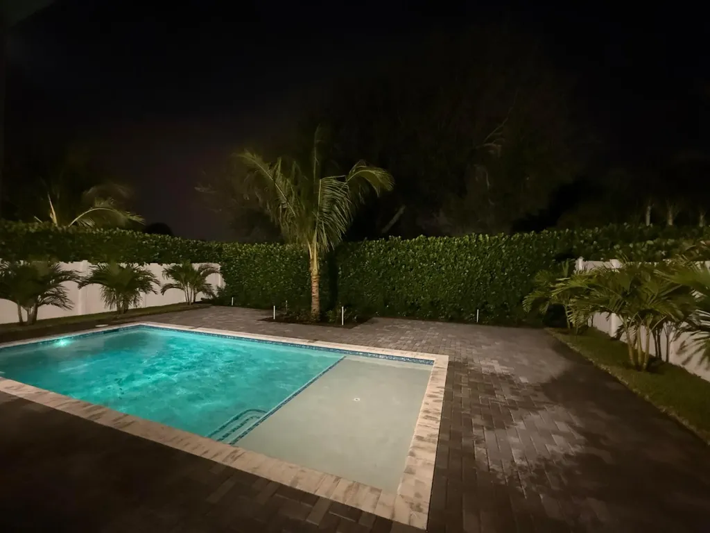 518 Lucky Lane Delray Beach FL 33444