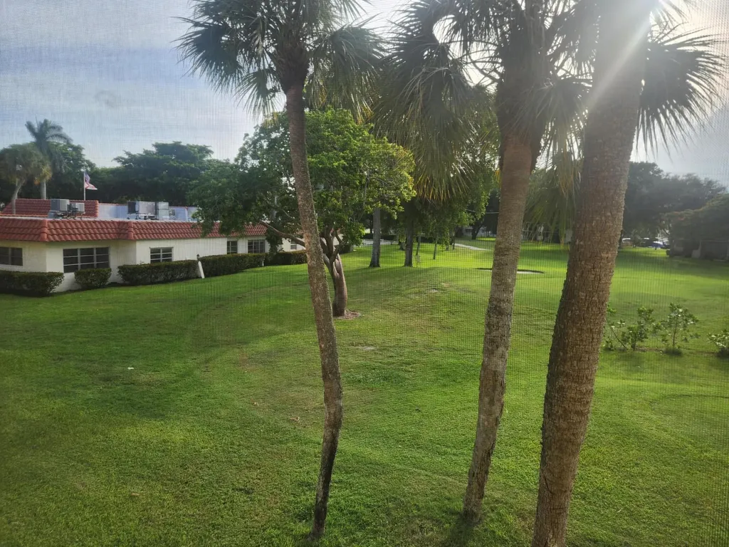 811 S Hollybrook Drive S Pembroke Pines FL 33025