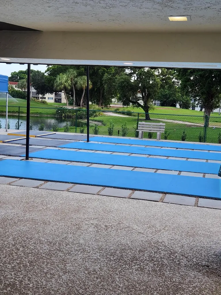 811 S Hollybrook Drive S Pembroke Pines FL 33025