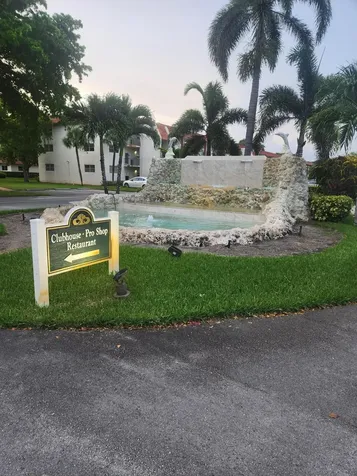 811 S Hollybrook Drive S Pembroke Pines FL 33025