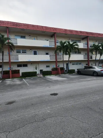 811 S Hollybrook Drive S Pembroke Pines FL 33025