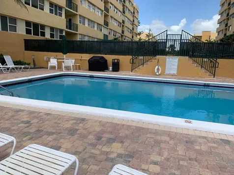 1237 S Hillsboro Mile N Hillsboro Beach FL 33062