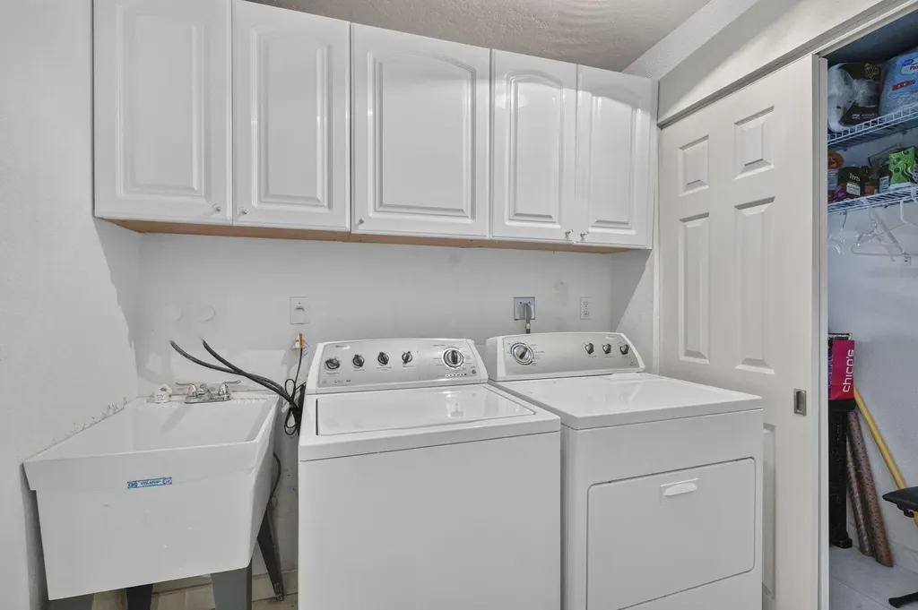 11728 Highland Place Coral Springs FL 33071